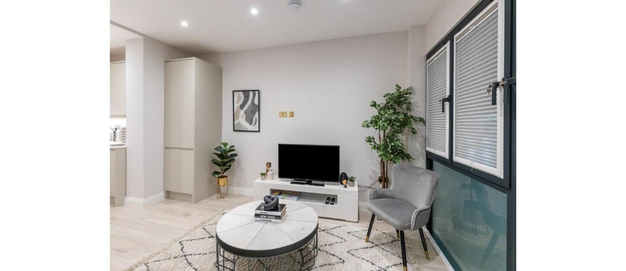 Luxe Minimalist 1-bed Flat : 7 Mins From Station Apartamento *